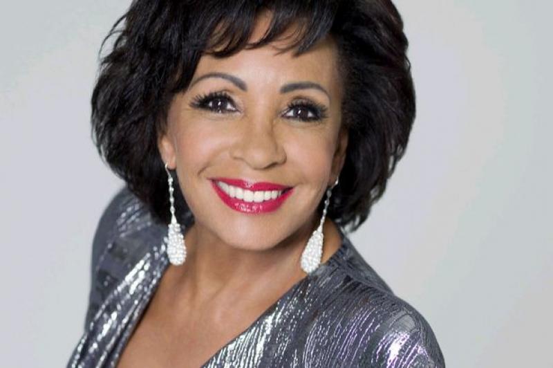 Blog-Shirley Bassey